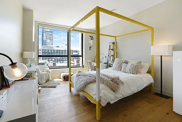 Rented by Compass | media 22