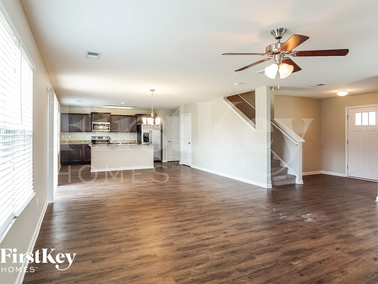 4 bed, 2.5 bath, 2180 sqft, $2,185 — Photo 2