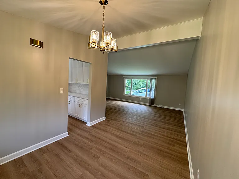 302 Forest View Dr — Photo 12