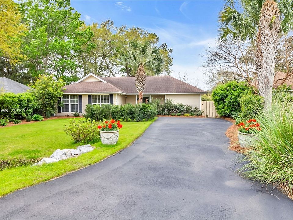 1st image of 48 Shamrock Cir
