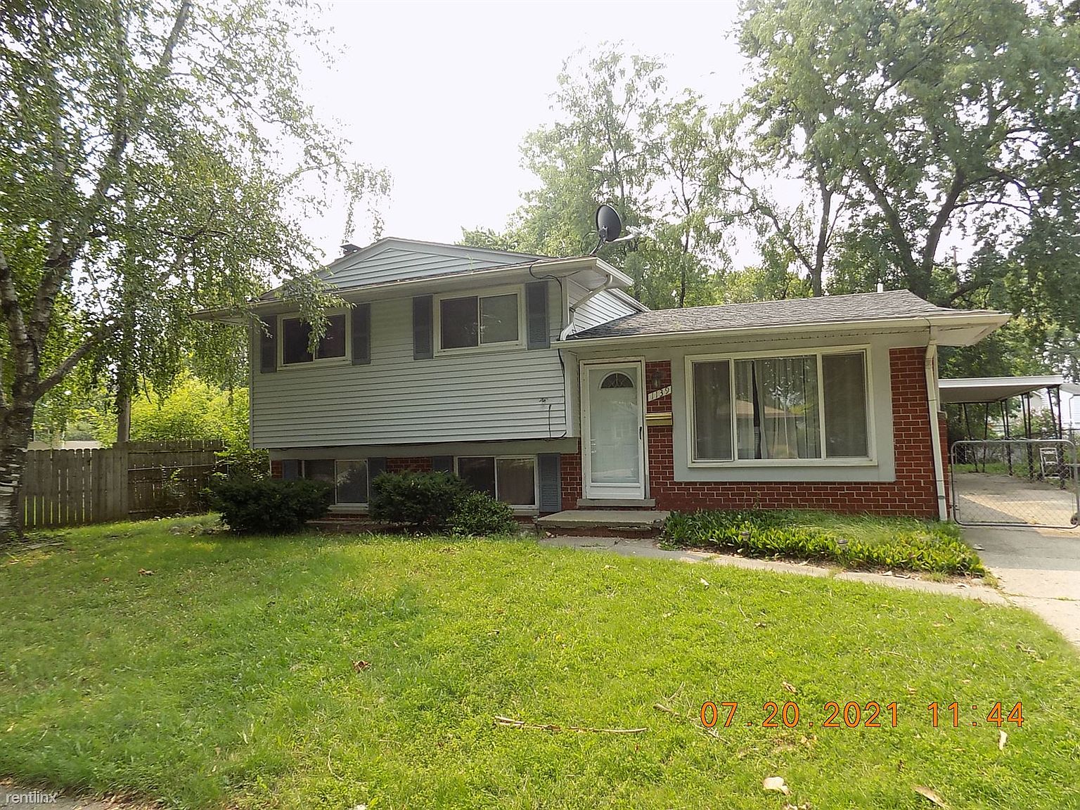 1139 W Elmwood Ave, Clawson, MI 48017 Zillow