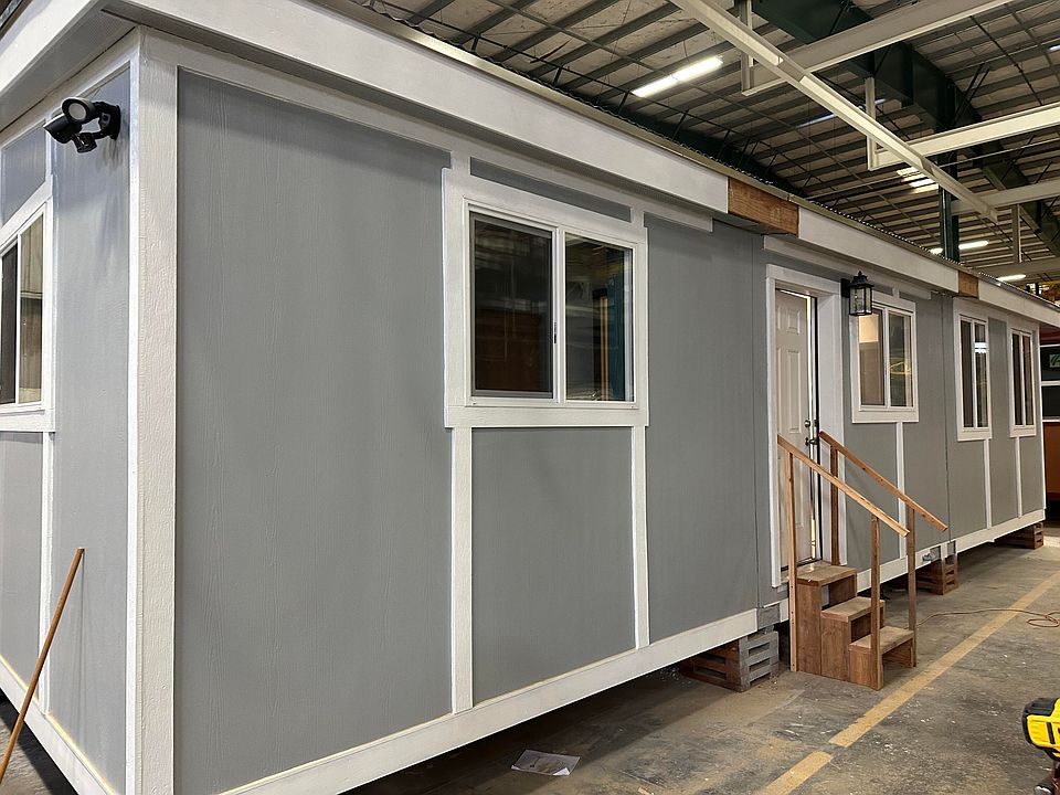 1st image of 151 Cal Pac Rd #6