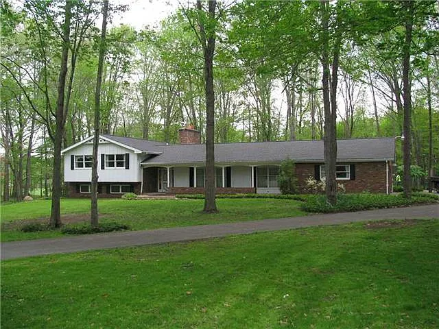 2350 Downing Ln photo 1