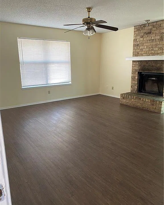 1505 Latigo Trce