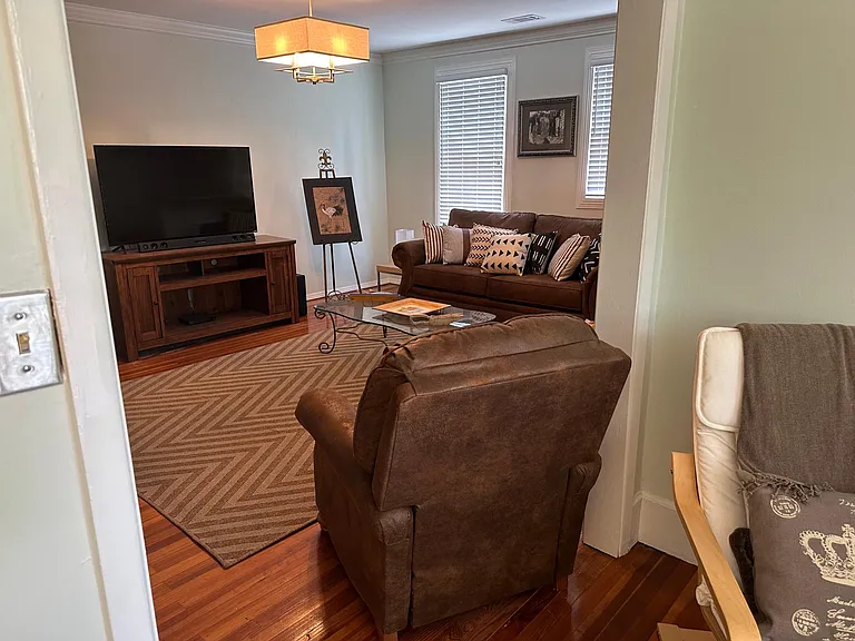 12 E Earle St #A — Photo 32
