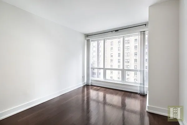 Rented by Halstead Real Estate | media 49