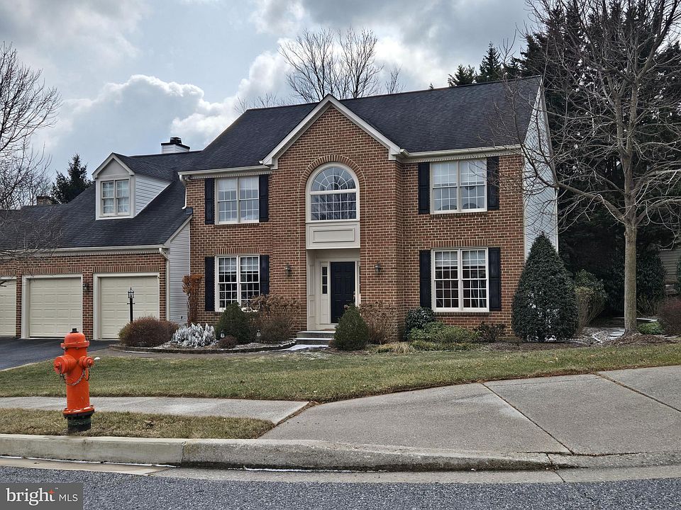 2nd image of 1 Castlewall Ct