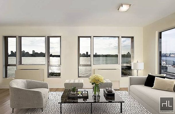 1st image of 2 Horatio St #604