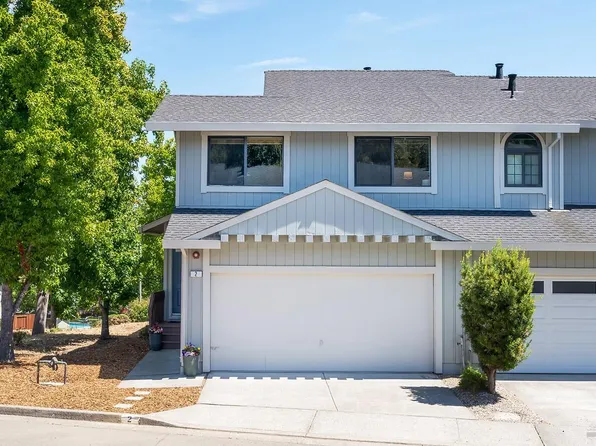 2 Pinewood Lane, Novato, CA 94947