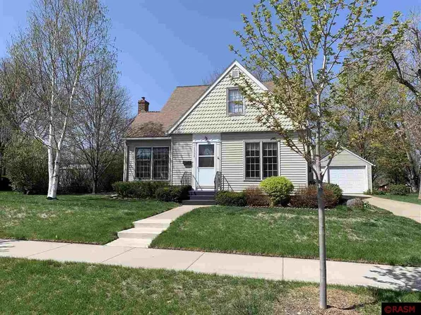 1009 8th Ave N, Saint James, MN 56081