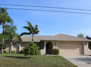 907 SW 37th Ter, Cape Coral, FL 33914