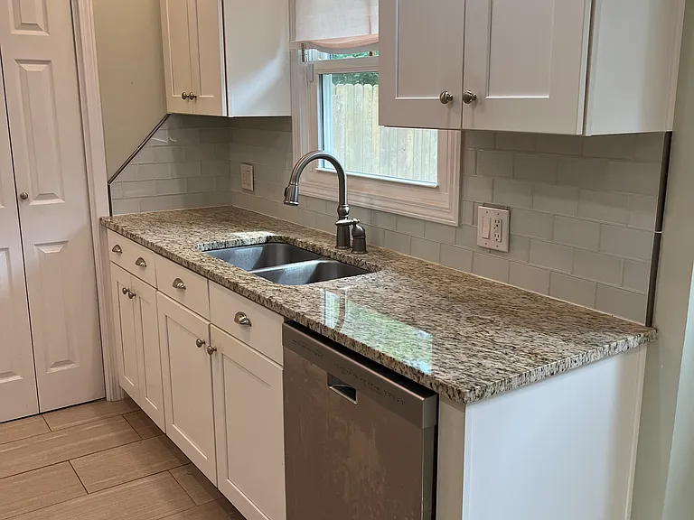 1138 S Paula Ave — Photo 4