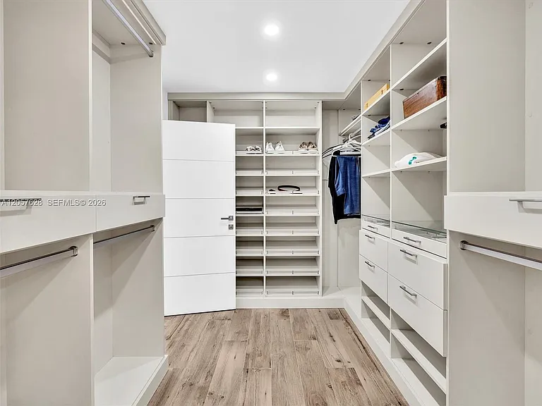10000 W Bay Harbor Dr #201 — Photo 23
