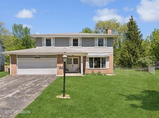 1212 Arbor Vitae Rd, Deerfield, IL 60015