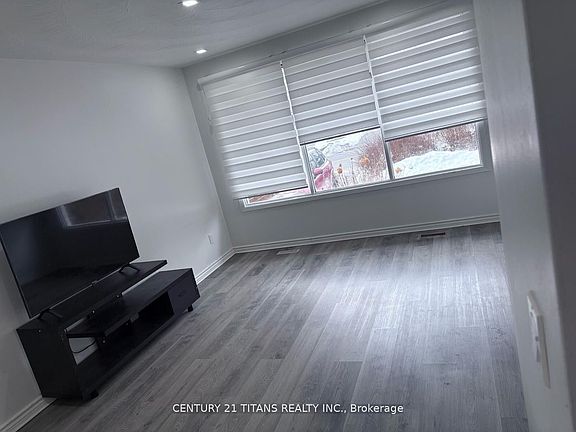 4th image of 499 Wilson Rd N