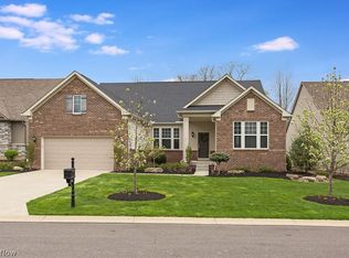 76 Brighton Dr, Aurora, OH 44202