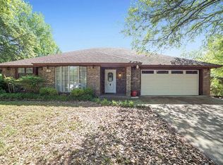 107 Songbird Trl, Keene, TX 76059