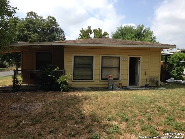 127 Riverdale Dr — Photo 3