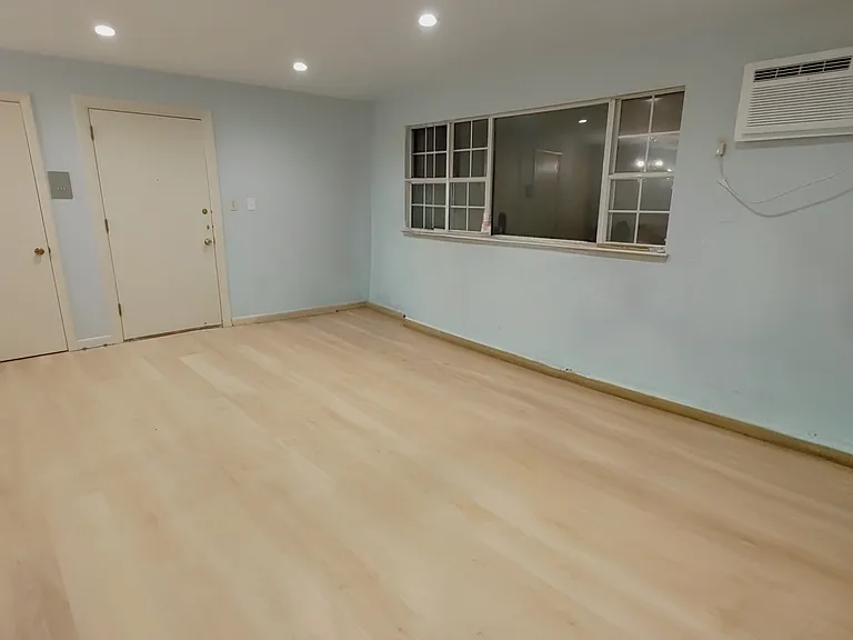 56 Jacqueline Rd — Photo 4