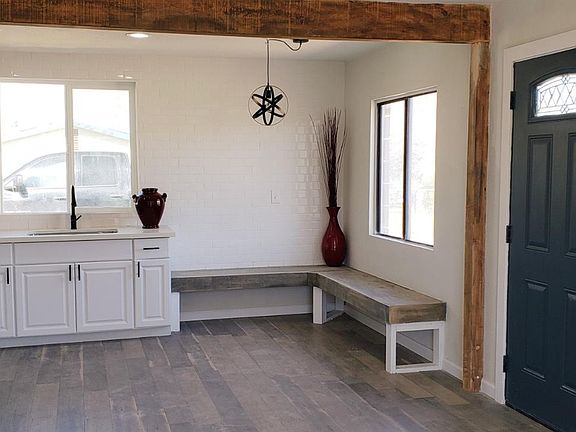 2nd image of 9190 Choiceana Ave