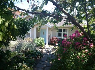 7532 32nd Ave SW, Seattle, WA 98126