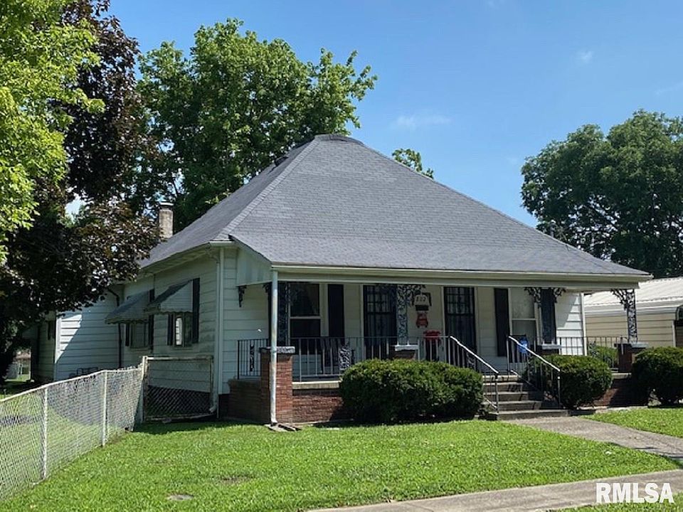 1st image of 802 W 5th St