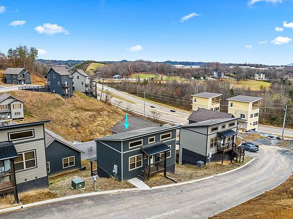 3rd image of 1654 Veterans Blvd