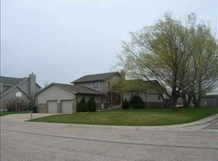513 Custer St, Belle Fourche, SD 57783