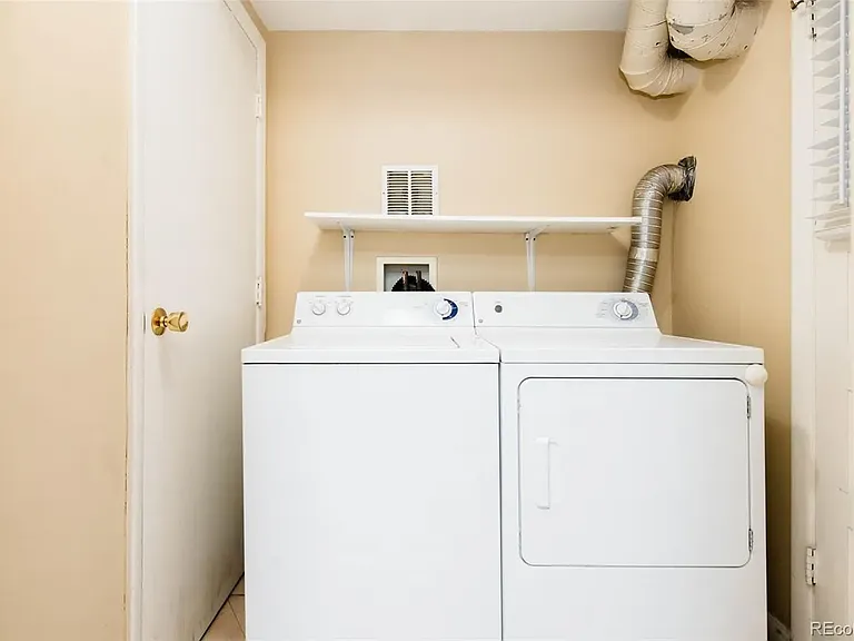 2042 S Josephine St #3 — Photo 9