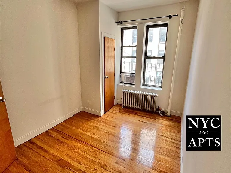 328 W 44th St #63 — Photo 4