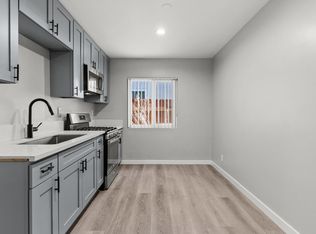 113-201 South Lillie Avenue, Fullerton, CA 92831