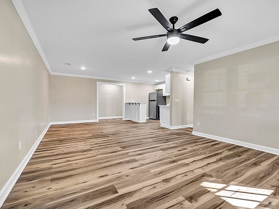 4th image of 4608 Sheraton Rd