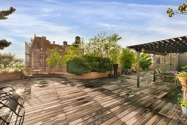 Rented by Douglas Elliman | media 10