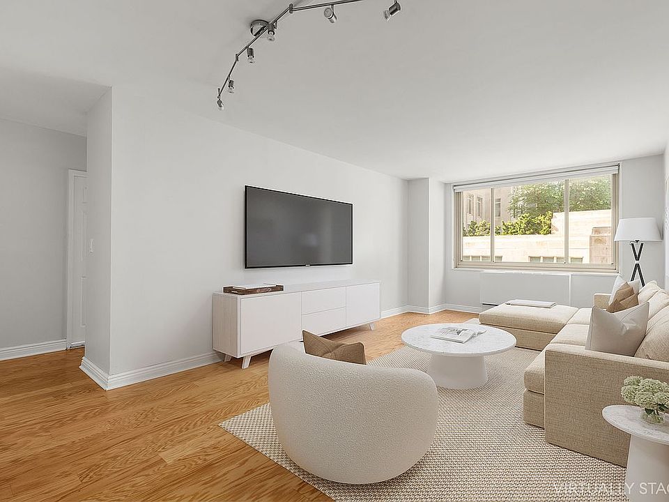 1st image of 30 W 63rd St APT 8D