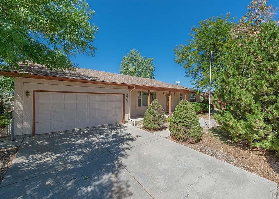 1st image of 21 S Golfwood Dr W
