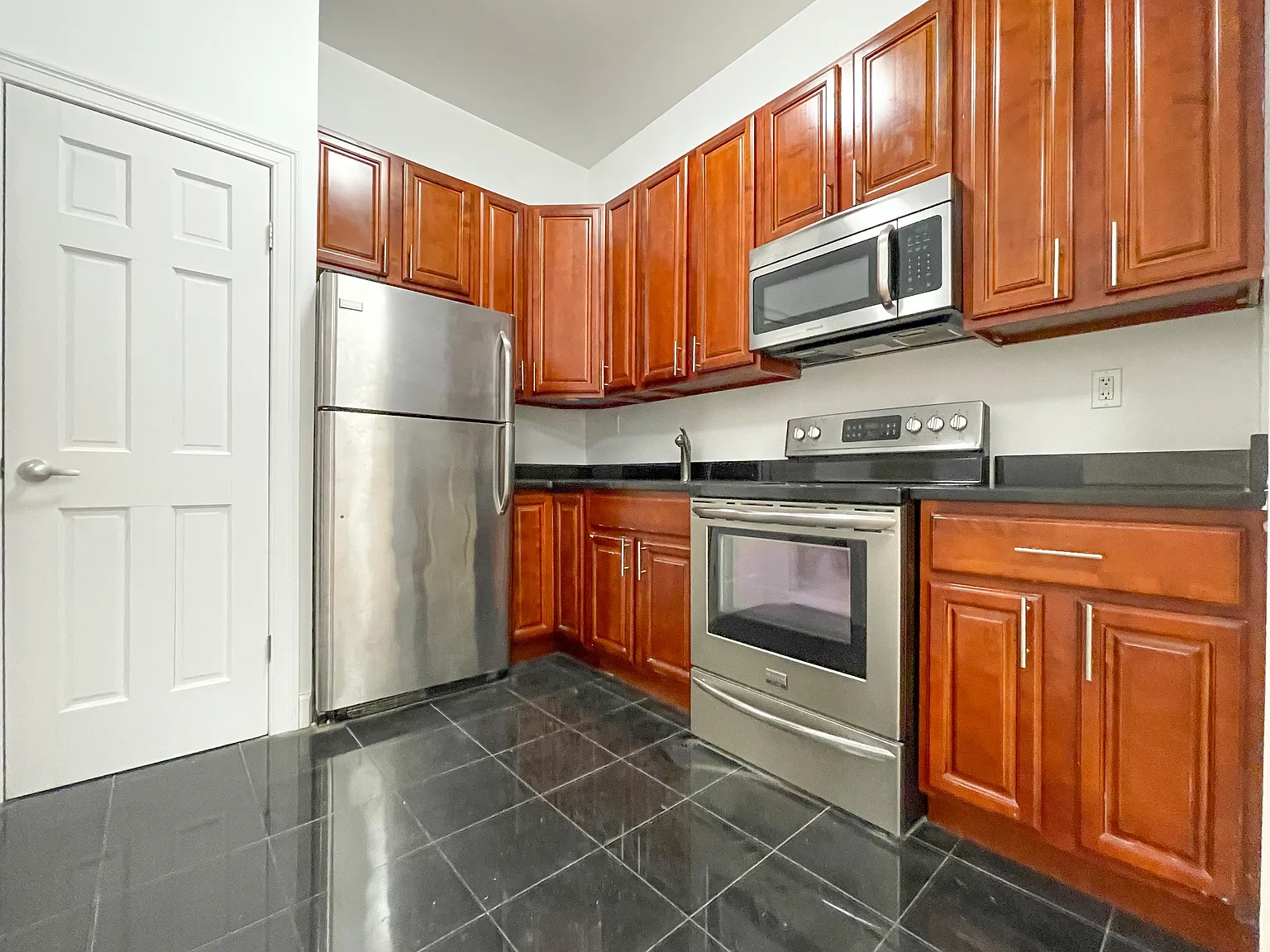 200 East 26th Street — Photo 2