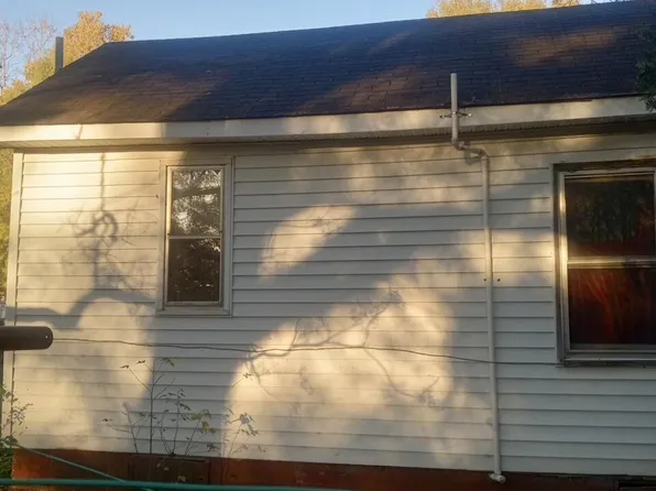 506 McGwigan St, Enfield, NC 27823
