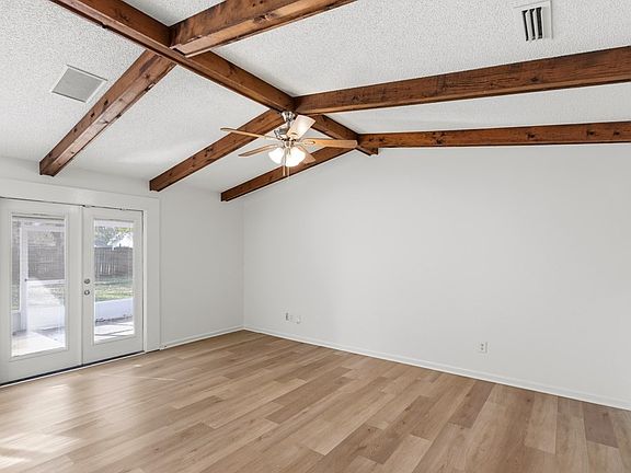 5th image of 3902 Forrest Street Ext