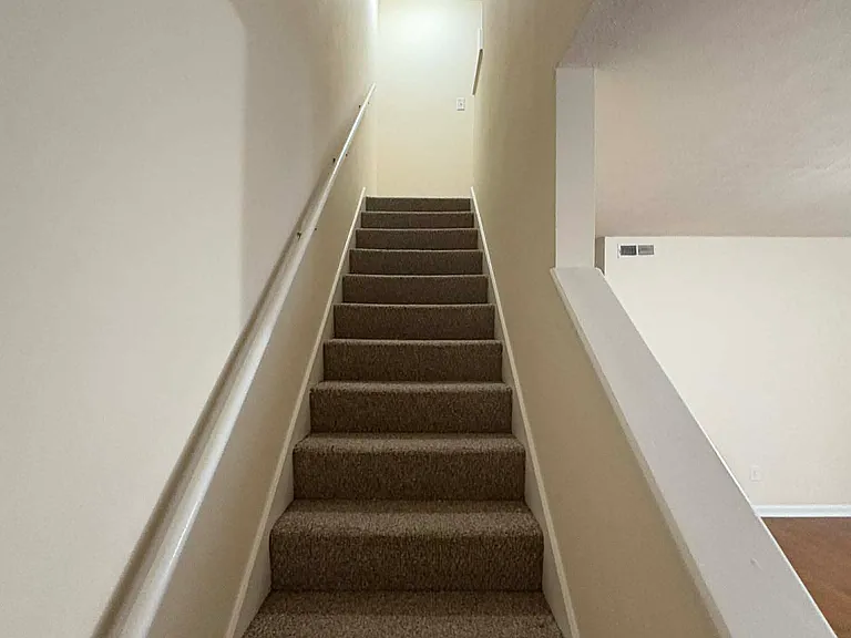 531 Lost Cir #D — Photo 10