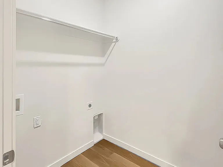 2106 Charles Whitlow Ave — Photo 10