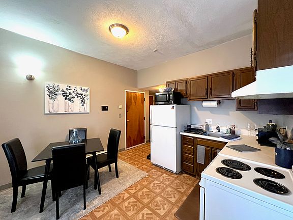 2nd image of 88 Broadway APT 2