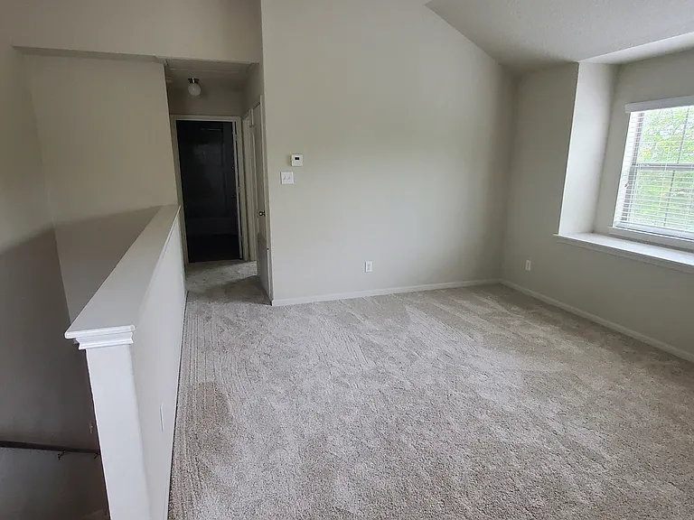 Second floor entertainment room