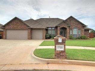 17121 Gladstone Ln, Edmond, OK 73012