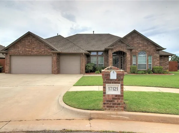 17121 Gladstone Ln, Edmond, OK 73012