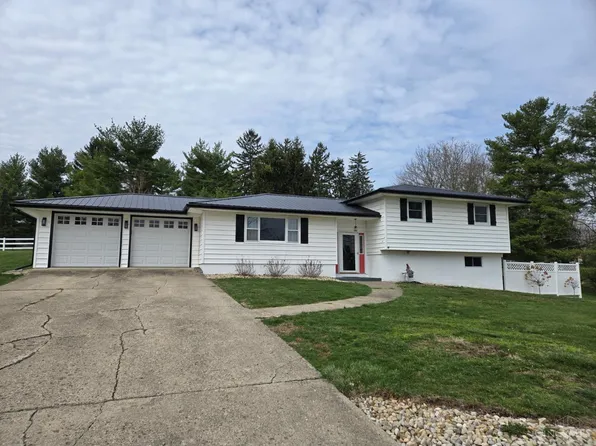 109 Elizabeth Dr, Hillsboro, OH 45133