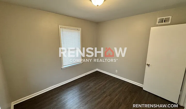 1379 Rolling Hills Dr — Photo 10