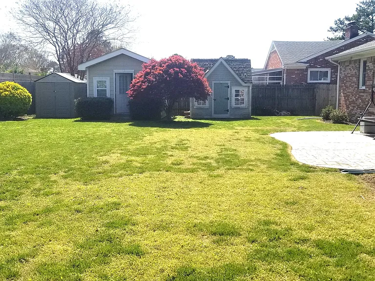 1032 Patrick Henry Way — Photo 32