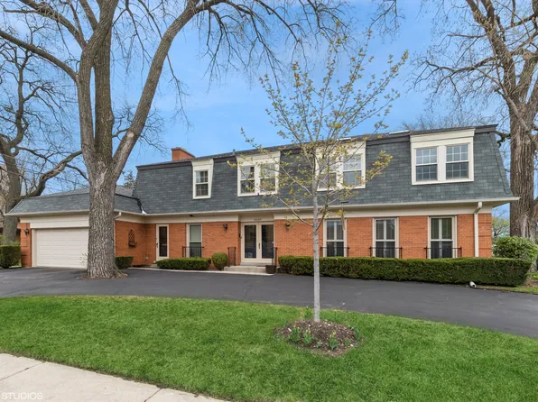 6401 N Knox Ave, Lincolnwood, IL 60712