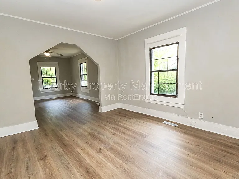 2417 13th Ave — Photo 4
