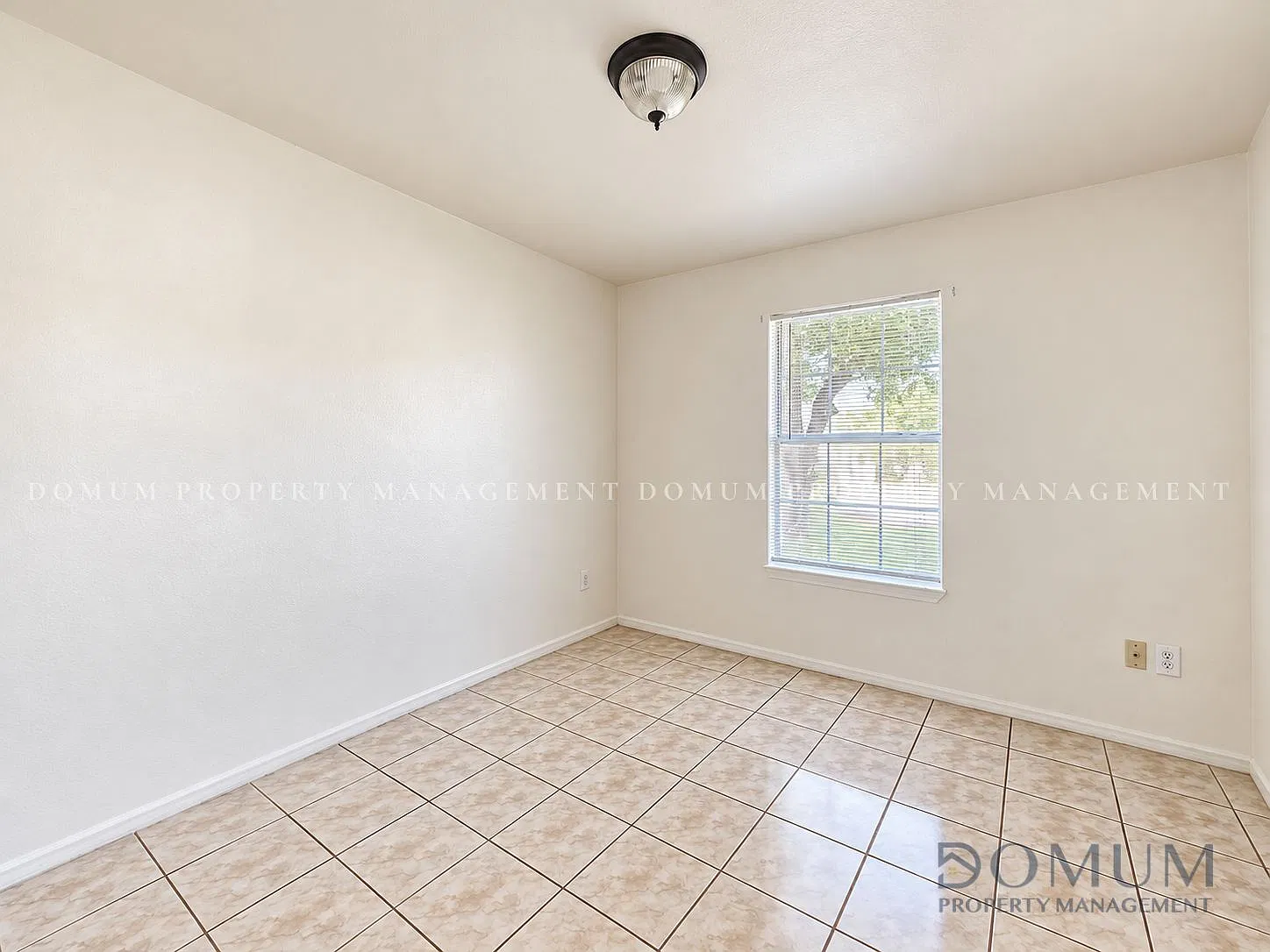 2316 Ashley Avenue - 2 — Photo 3